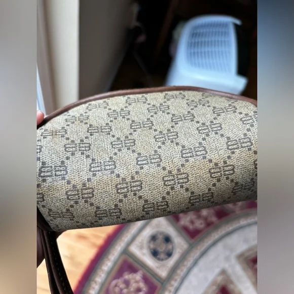 Authentic VTG Balenciaga Small Pouch (Rare design) - Picture 8 of 9